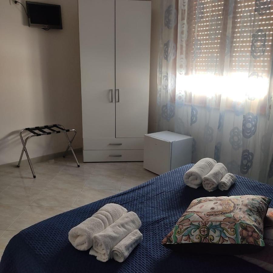 Villa Dolce Vita Rooms Кастеллуццо Экстерьер фото