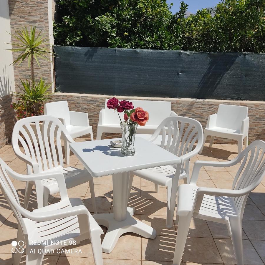 Villa Dolce Vita Rooms Кастеллуццо Экстерьер фото